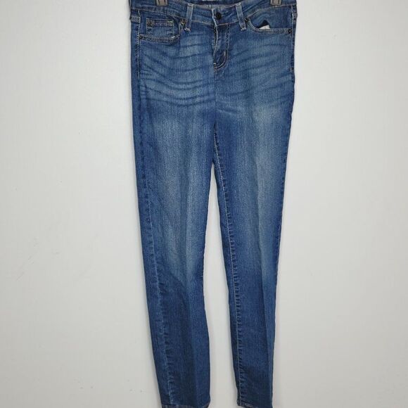 2 Pairs of Levi's Signature Modern Straight Low Rise Jeans Size 6 EUC - Picture 9 of 13